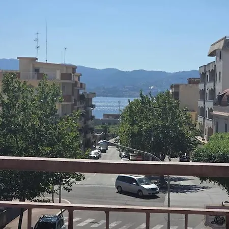 Appartement La Casa Di Maria E Giuseppe Villa San Giovanni